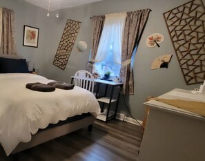 2 bedrooms, desk, iron/ironing board, free WiFi