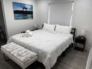 3 chambres, fer et planche à repasser, Wi-Fi gratuit, draps fournis