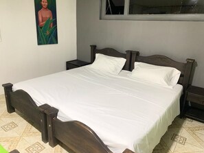 Premium bedding, down comforters, individually decorated - Hotel Inambu (Villavicencio)