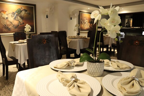 Restaurant - Hotel Inambu (Villavicencio)