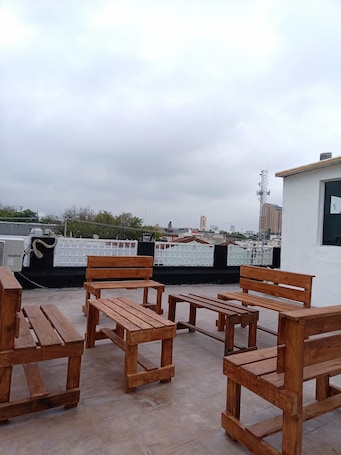 Basic Apartment | Terrace/patio