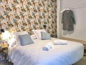 1 bedroom, iron/ironing board, free WiFi, bed sheets