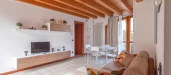 Happy Guest Apartments   Lake and Relax