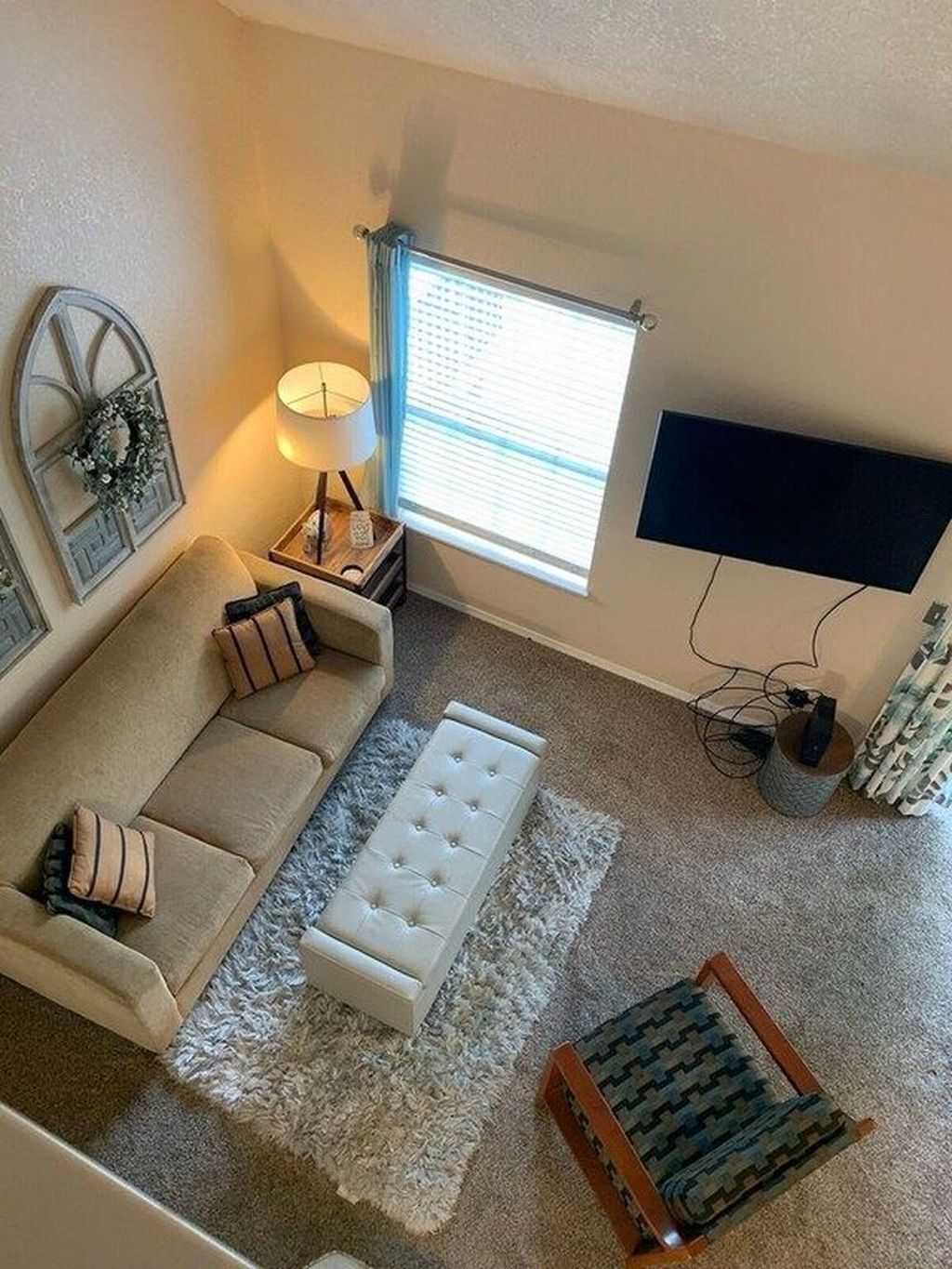 Discounts to first 10 guests of the season. Close to Hwy 76 & Lake Taneycomo