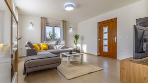 Living area - Gorgeous home in Krsan (Krsan)