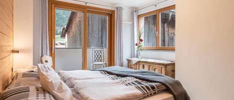 3 soverom, strykejern/-brett, wi-fi (inkludert) og sengetøy