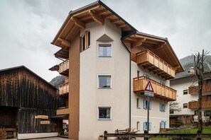 Exterior - Apartment 'Ciasa Majonade Pozza Di Fassa Tipo1' with Mountain View, Private Terrace and Wi-Fi (Pozza di Fassa)