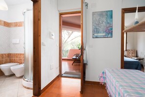 2 bedrooms, free WiFi, bed sheets - Cala Liberotto Orosei: Beach 100m Away, Private Terrace, Garden & Wi-Fi (Cala Liberotto)