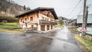 Esterni