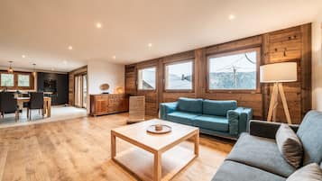 Télévision, cheminée