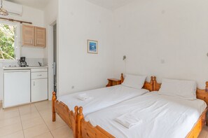 1 bedroom, free WiFi, bed sheets