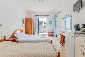 Free WiFi, bed sheets