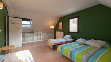 3 habitaciones, tabla de planchar con plancha y wifi gratis