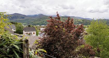 Apartment 'Studio avec Jardin à Bagneres' with Mountain View, Private Terrace and Wi-Fi