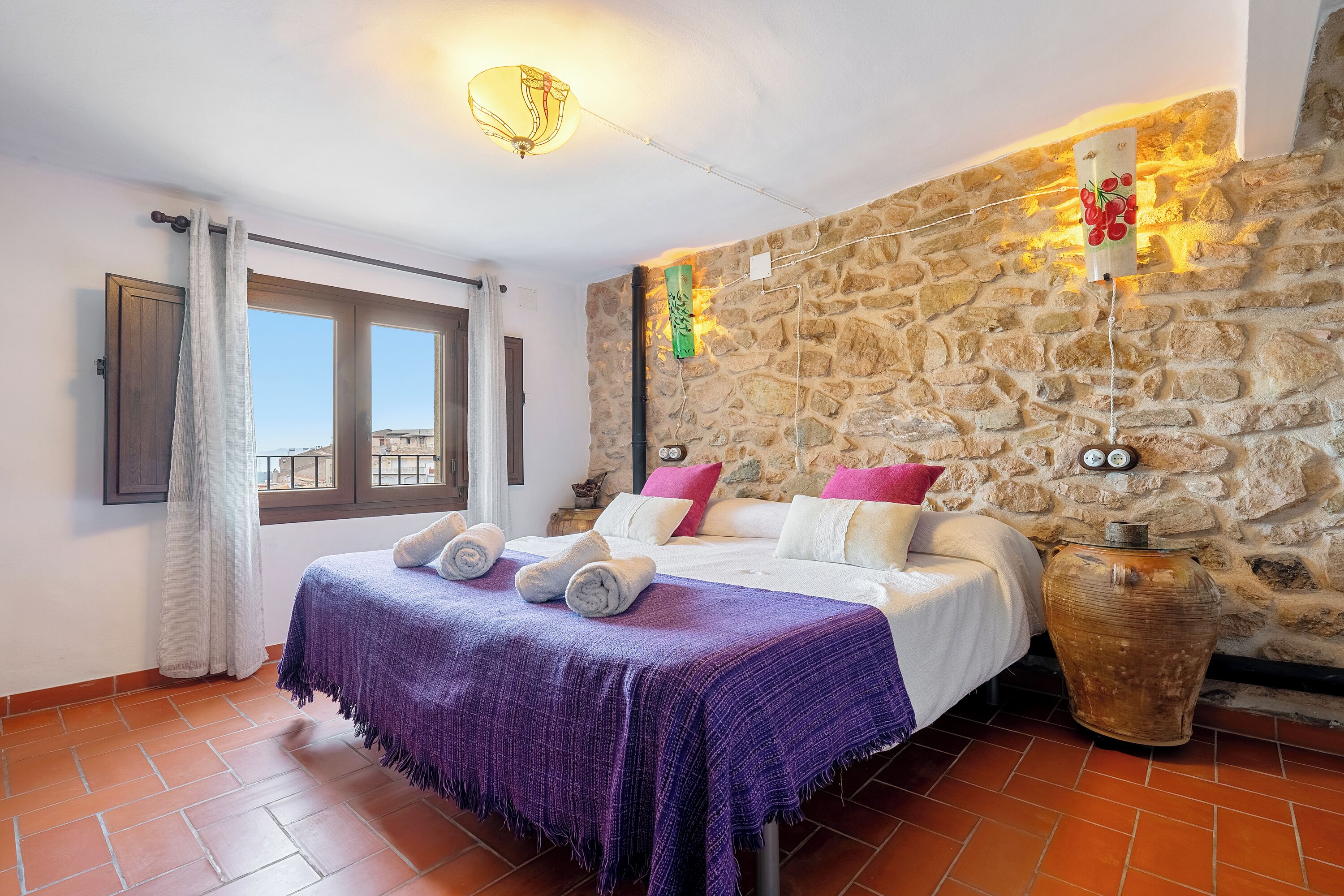 2 habitaciones, tabla de planchar con plancha y wifi gratis 