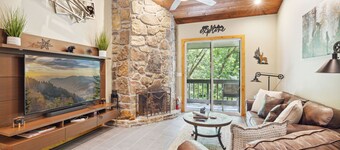 Rushing MOUNTAIN STREAM-w/balcony-Remodeled condo with the feel of a real cabin