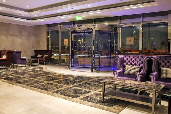 Lobby - Lovely Studio Apartment in JVC. Budget friendly (Dubai)