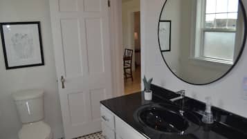 Towels, soap, toilet paper