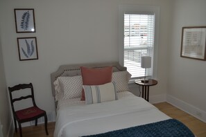 2 slaapkamers, een strijkplank/strijkijzer, gratis wifi, beddengoed