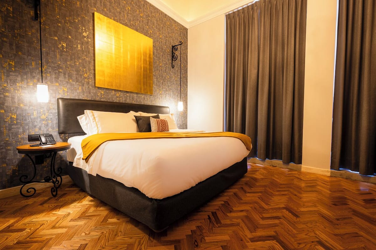 Luxury Room, 1 King Bed, Bathtub, City View | Minibar, in-room safe, desk, laptop workspace