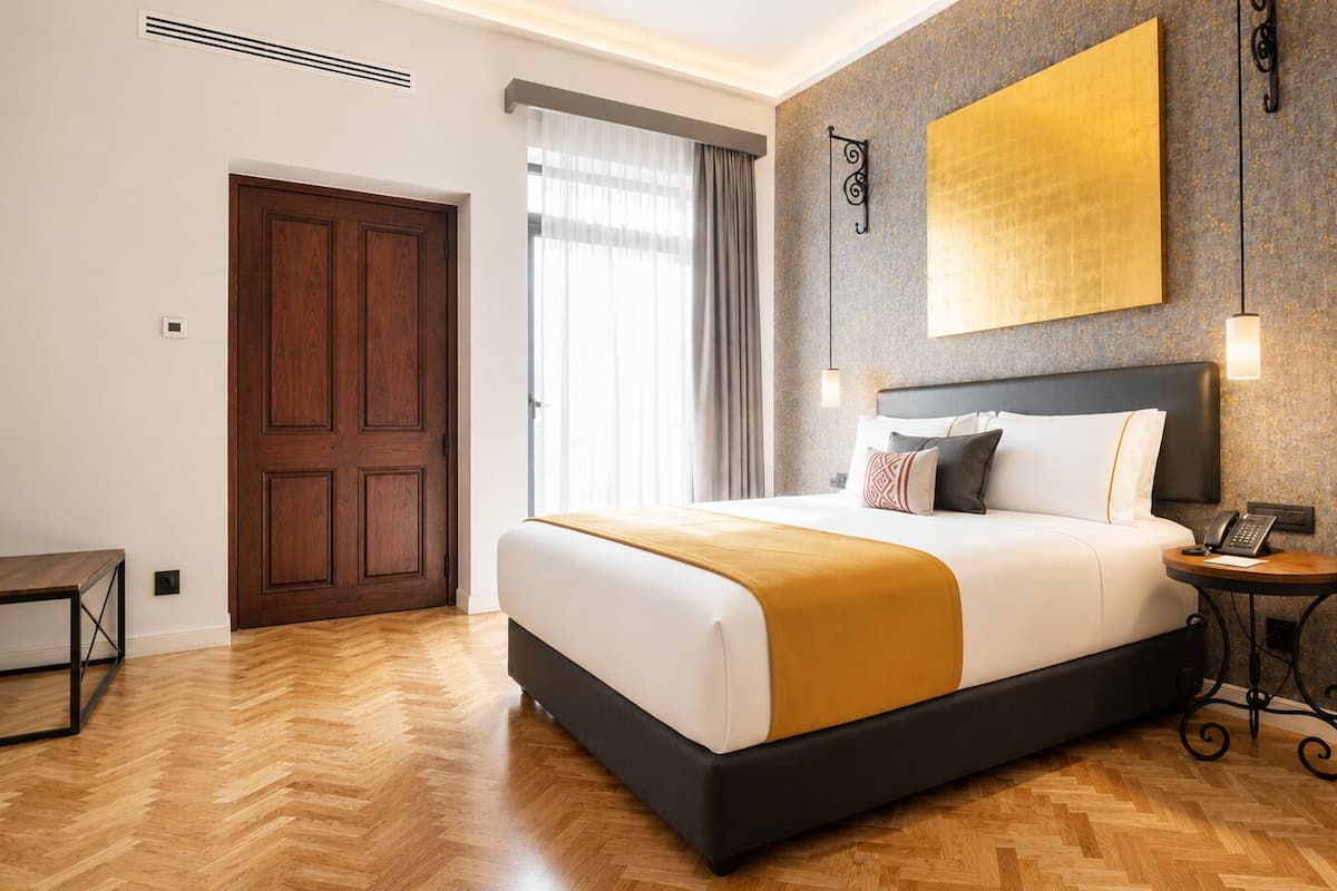 Superior Room, 1 King Bed, Terrace
