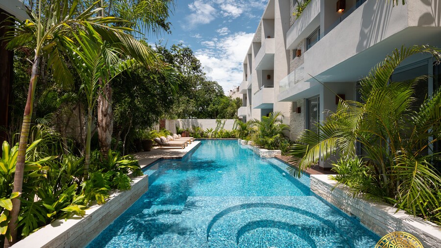 NHOA 207C Lux 1BR Condo Pool View at Aldea Zama