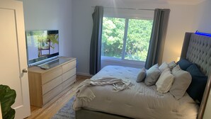 3 soverom, strykejern/-brett, wi-fi og sengetøy