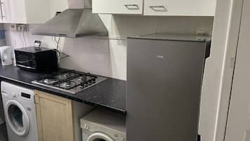 Fridge, microwave, stovetop, electric kettle
