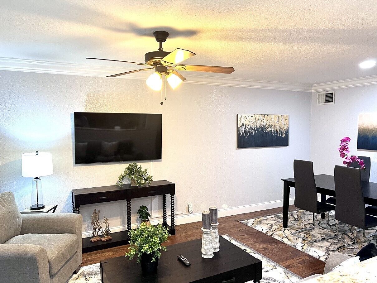 Gp22b Spacious 2bd Condo | Pool | Grand Prairie - Arlington, TX