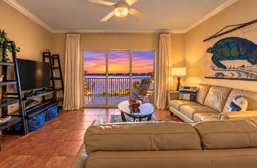 South Harbour 2D | Sunset Views | Pensacola Beach | My Beach Getaways