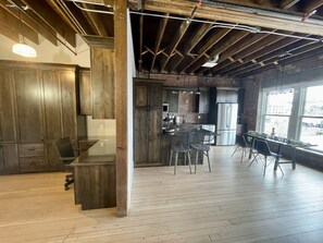 Fridge, microwave, oven, stovetop - Modern Luxury Meets Historic Charm: Unwind in Style in Purpose Executive Suites (Pocatello)