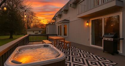 Notre Dame Dream – 4 mi to Campus & Hot Tub & Heated Pool & Fire Pit & Game Room