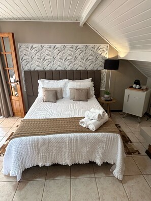 Premium Suite, 1 Double Bed | 1 bedroom, desk, laptop workspace, blackout curtains