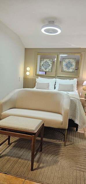 1 dormitorio, minibar, escritorio