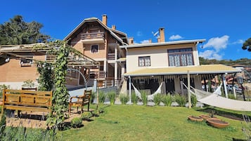 Fachada del alojamiento