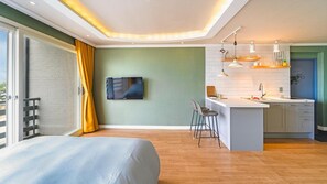 Habitación básica, 1 habitación (Lemon Mint 301 (Ocean View)) | 1 dormitorio y wifi gratis