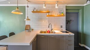 Habitación básica, 1 habitación (Lemon Mint 301 (Ocean View)) | 1 dormitorio y wifi gratis