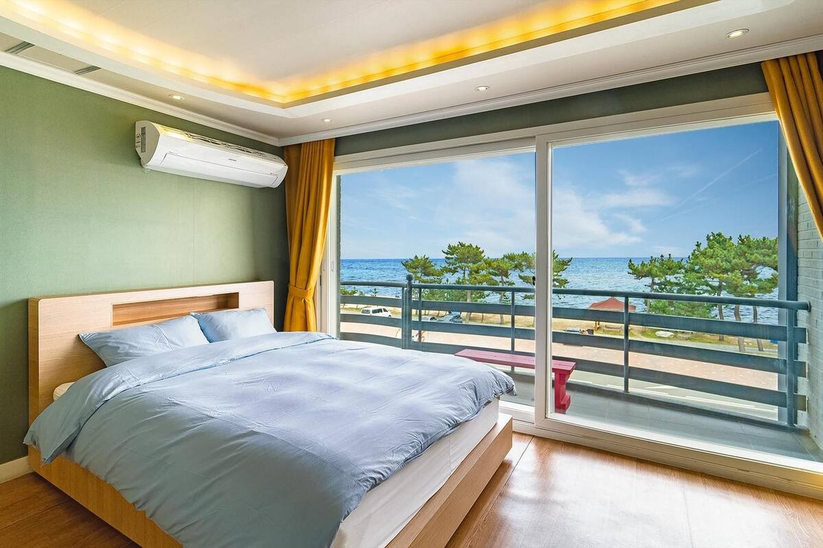 Basic Room, 1 Bedroom (Lemon Mint 301 (Ocean View)) | 1 bedroom, free WiFi