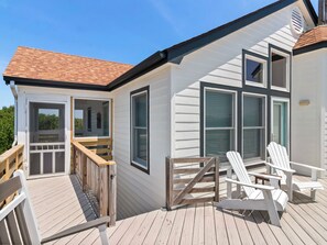 Terrace/patio - Surf and Terp: Pool, Hot Tub, 5-Min Walk Beach (Corolla)