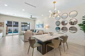 Dining - New Build! Luxury Townhouse with Private Pool, Near the Beach! (South Padre Island)