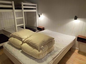 2 bedrooms, free WiFi