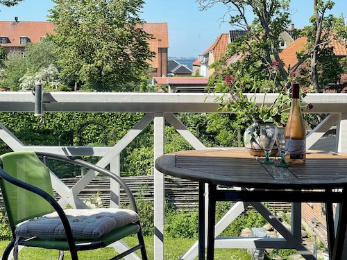 Charming holiday apartment in central Stege