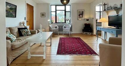 Charming holiday apartment in central.