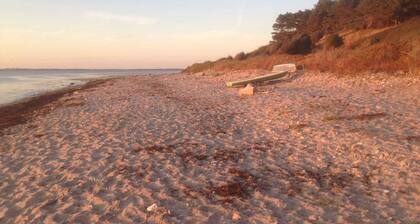 Cottage by Veddinge in charming 70s style