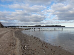 Beach - Lovely new-built cottage near sea (Aabenraa)