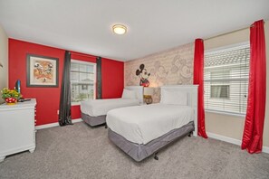 5 slaapkamers, een strijkplank/strijkijzer, internet, beddengoed