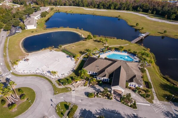 Exterior - Your Beautiful 5 Star Villa Minutes from Disney on the Prestigious Trafalgar Village Resort (Orlando)