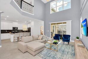 TV - Rent Your Dream Holiday Villa in One of Orlando's most Exclusive Resorts (Orlando)