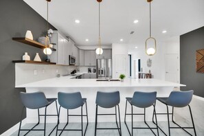 Fridge, microwave, oven, stovetop - Your Beautiful 5 Star Villa Minutes from Disney on the Prestigious Champions Gate Resort (Orlando)