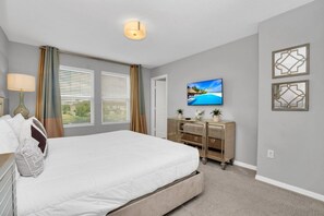 4 bedrooms, iron/ironing board, WiFi, bed sheets